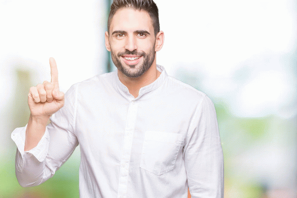 چگونه در یک رابطه عاطفی، احساسات خود را بدون نیاز به تایید دیگران ابراز کنیم؟